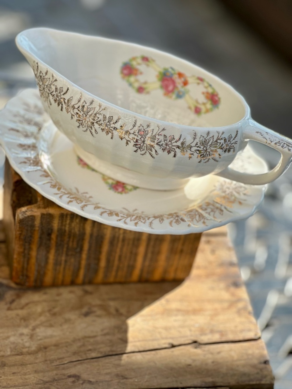 Vintage Franklin Ware Gravy Boat & Underplate Ivory 22K Gold Floral Set USA - Picture 3 of 9